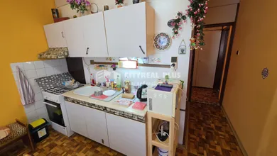Eladó lakások, 3-szobás, Nové Zámky · €110 000