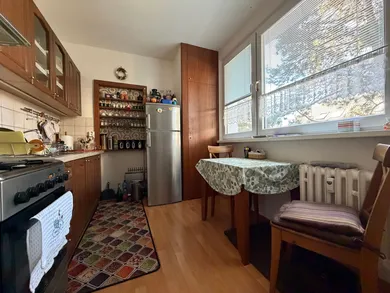 Na predaj 4-izbový byt, 75 m², Bratislava-Dúbravka, Kpt. Jána Rašu