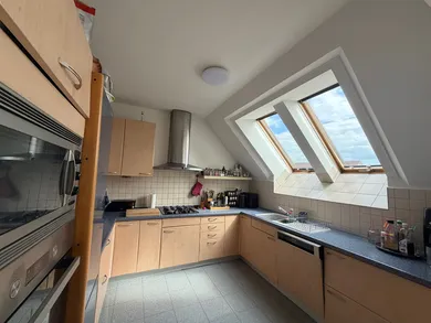 Na predaj 4-izbový byt, 130 m², Banská Bystrica, Nad plážou