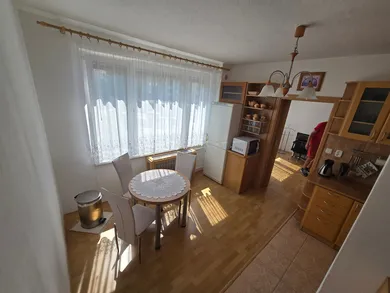 Na prenájom 1-izbový byt, 40 m², Banská Bystrica