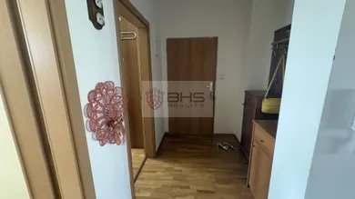 Na predaj 2-izbový byt, 67 m², Bratislava-Karlova Ves, Kresánkova