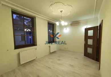 Na prenájom 1-izbový byt, 27 m², Banská Bystrica, Dolná Strieborná
