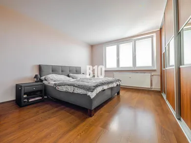 Na predaj 3-izbový byt, 78 m², Nitra