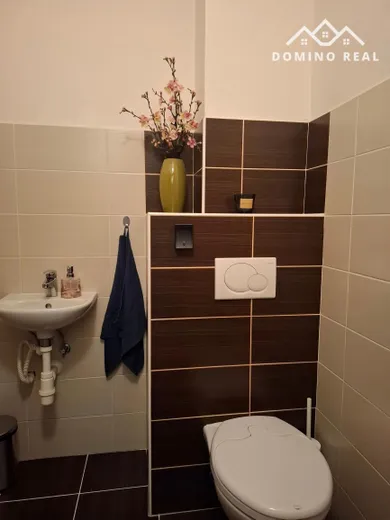 Na prenájom 3-izbový byt, 75 m², Bratislava-Ružinov, -