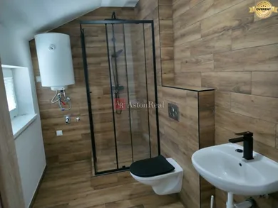 Квартири в оренду, 2-кімнатні, Martin · €380