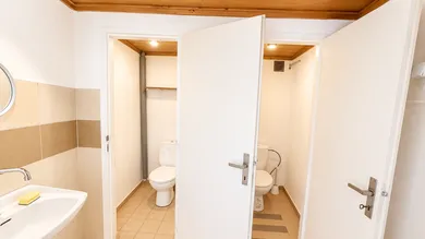 Na predaj objekt, 220 m², Želiezovce