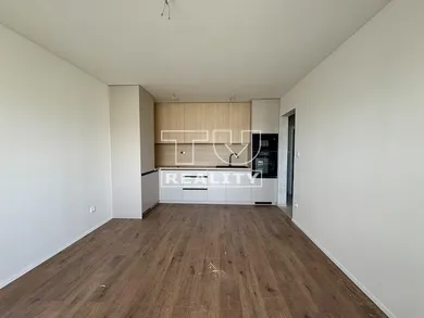 Mieszkania na sprzedaż, 3-pokojowe, Poprad · €199 950