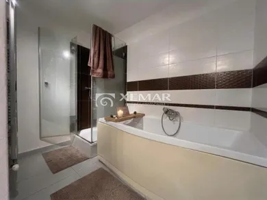 Na prenájom 3-izbový byt, 87 m², Banská Bystrica