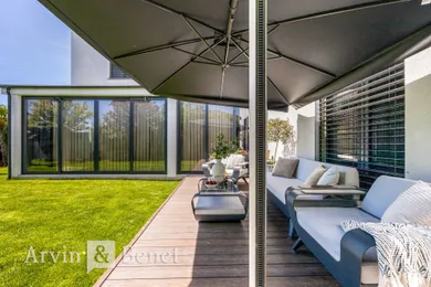 Na predaj dom, 282 m², Most pri Bratislave