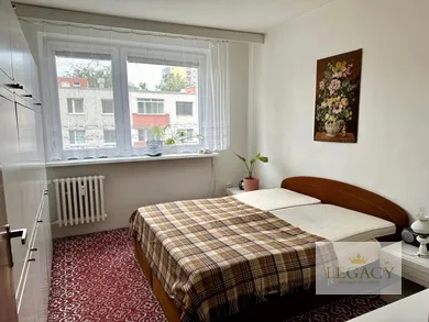 Na predaj 4-izbový byt, 75 m², Bratislava-Petržalka, Medveďovej
