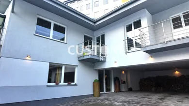 Na prenájom 5-izbový byt, 188 m², Žilina, Framborská