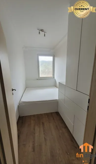 Na prenájom byt v Bratislava-Nové Mesto · €825 · Čiastočná rekonštrukcia