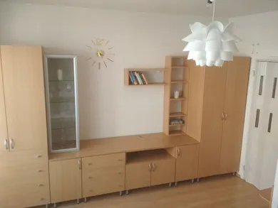 Byty na prenájom 1-izbový, Bratislava-Petržalka · €640