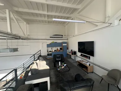 Na prenájom komerčné, 225 m², Bratislava-Nové Mesto