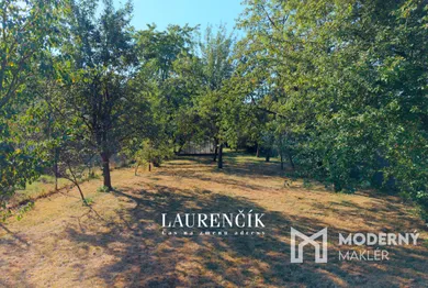 Na predaj pozemok, 412 m², Trenčín
