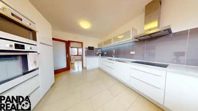 Na predaj 5-izbový dom, 184 m², Partizánske
