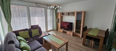 Byty na prenájom 2-izbový, Bratislava-Nové Mesto · €750