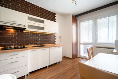 Byty na prenájom 3-izbový, Brezno · €520