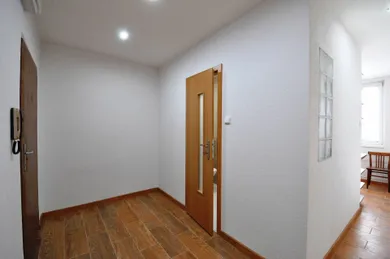 Na prenájom 1-izbový byt, 42 m², Svit, P. Jilemnického