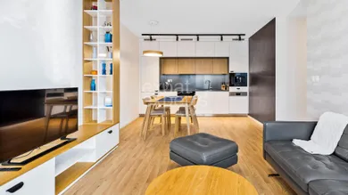 Na prenájom 2-izbový byt, 49 m², Bratislava-Záhorská Bystrica