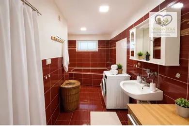 Na prenájom 4-izbový dom, 200 m², Machulince, Žitavská