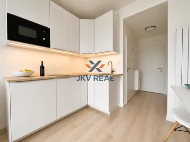Na predaj 1-izbový byt, 20 m², Bratislava-Ružinov, Ivana Horvátha