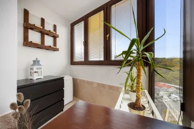 Na predaj 3-izbový byt, 66 m², Bratislava-Karlova Ves, Beniakova