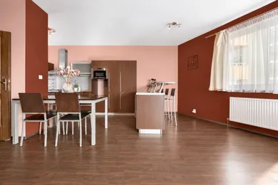 Na predaj byt, 100 m², Bratislava-Karlova Ves, Matejkova