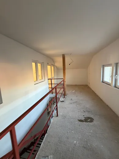 Na predaj 6-izbový dom, 250 m², Malinovo, Tomášovská