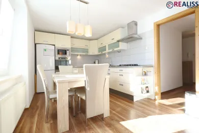 Na predaj 2-izbový byt, 58 m², Bánovce nad Bebravou, M. R. Štefánika