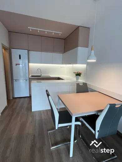 Na prenájom 2-izbový byt, 54 m², Bratislava-Rača, Františka Kubu