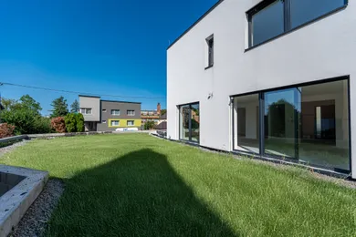 Domy na predaj 4-izbový, Košice-Vyšné Opátske · €439 000