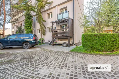 Byty na predaj 2-izbový, Bratislava-Staré Mesto · €270 000