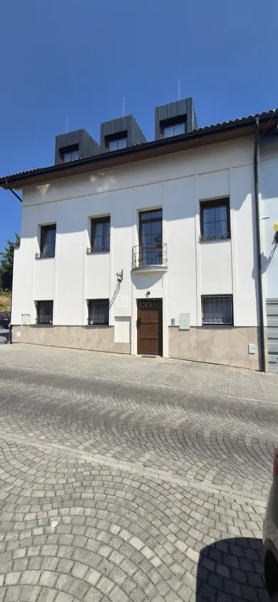 Lokale komercyjne na wynajem, Banská Bystrica · €615