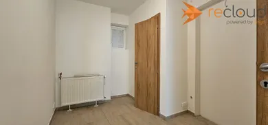 Na prenájom komerčné, 42 m², Bratislava-Staré Mesto, Klariská