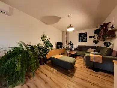Mieszkania na sprzedaż, 4-pokojowe, Nitra · €209 900