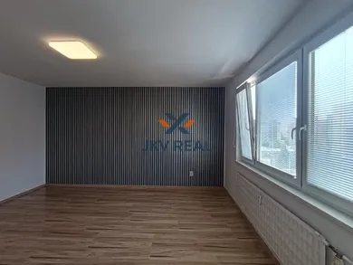 Mieszkania na sprzedaż, 1-pokojowe, Levice · €79 000