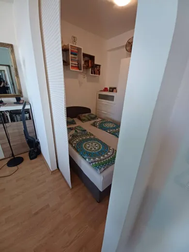 Na prenájom 2-izbový byt, 43 m², Bratislava-Podunajské Biskupice
