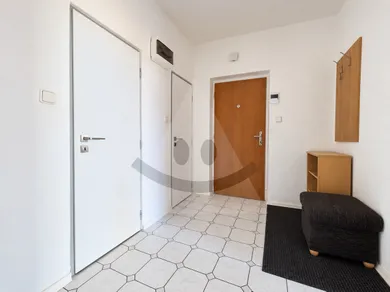 Na prenájom 2-izbový byt, 57 m², Martin, Centrum