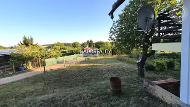 Na predaj rekreačný dom, 35 m², Poltár