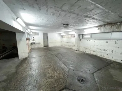 Na prenájom objekt, 18 m², Bratislava-Ružinov, Chlumeckého