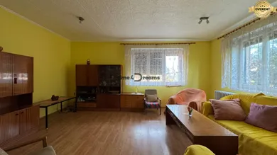 Na predaj 5-izbový dom, 270 m², Jarok