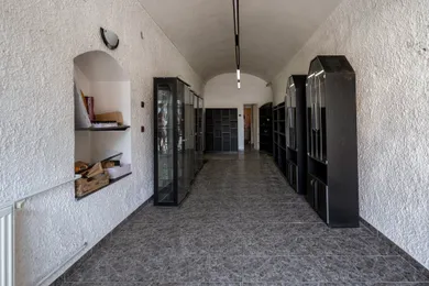 Na predaj objekt, 160 m², Brezno, Námestie M.R.Štefánika