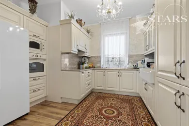 Na predaj dom, 448 m², Bratislava-Rača