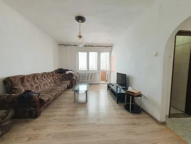 Na predaj 3-izbový byt, 79 m², Pezinok, Štúrova