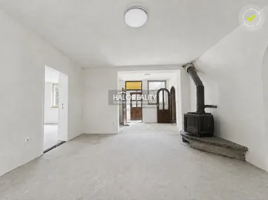 Na predaj dom, 85 m², Kolárovo
