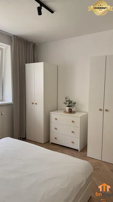 Na predaj 2-izbový byt, 60 m², Veľké Zálužie