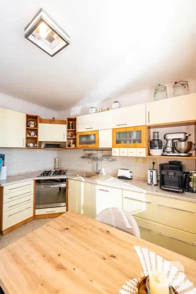 Na predaj 3-izbový byt, 73 m², Michalovce, Severná