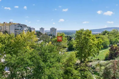 Byty na predaj 4-izbový, Bratislava-Karlova Ves · €249 900