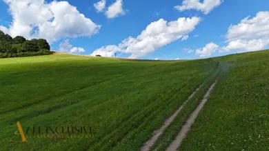 Na predaj pozemok, Sedliacka Dubová